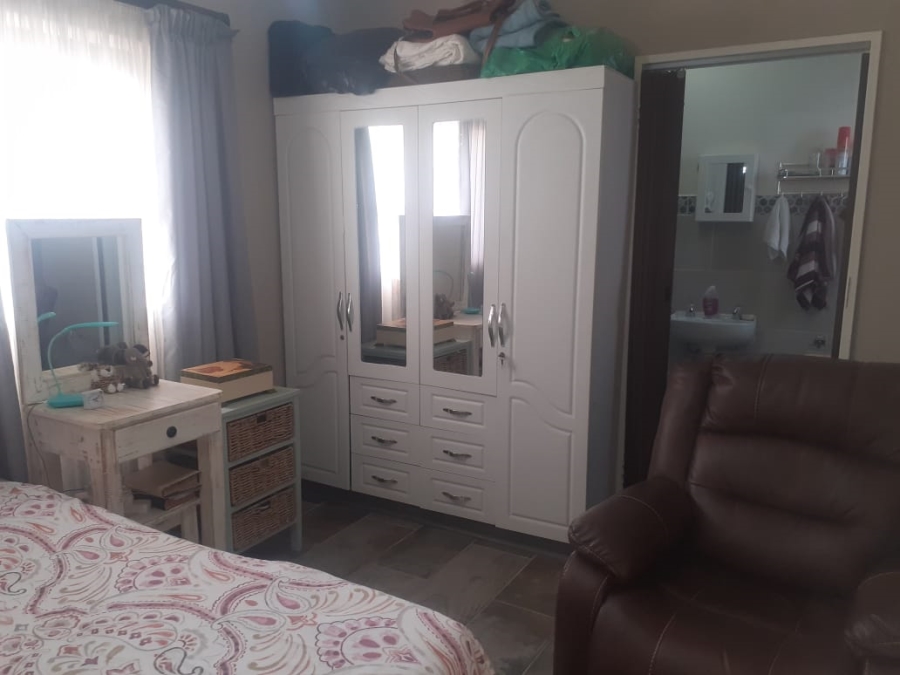 To Let 1 Bedroom Property for Rent in Noorsekloof Eastern Cape
